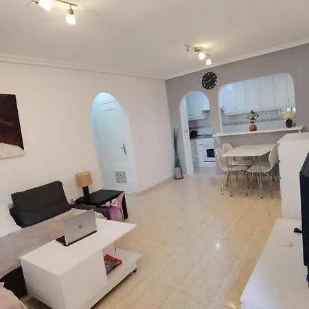 Z Duzym Tarasem Na Pieknym Osiedlu Apartment
